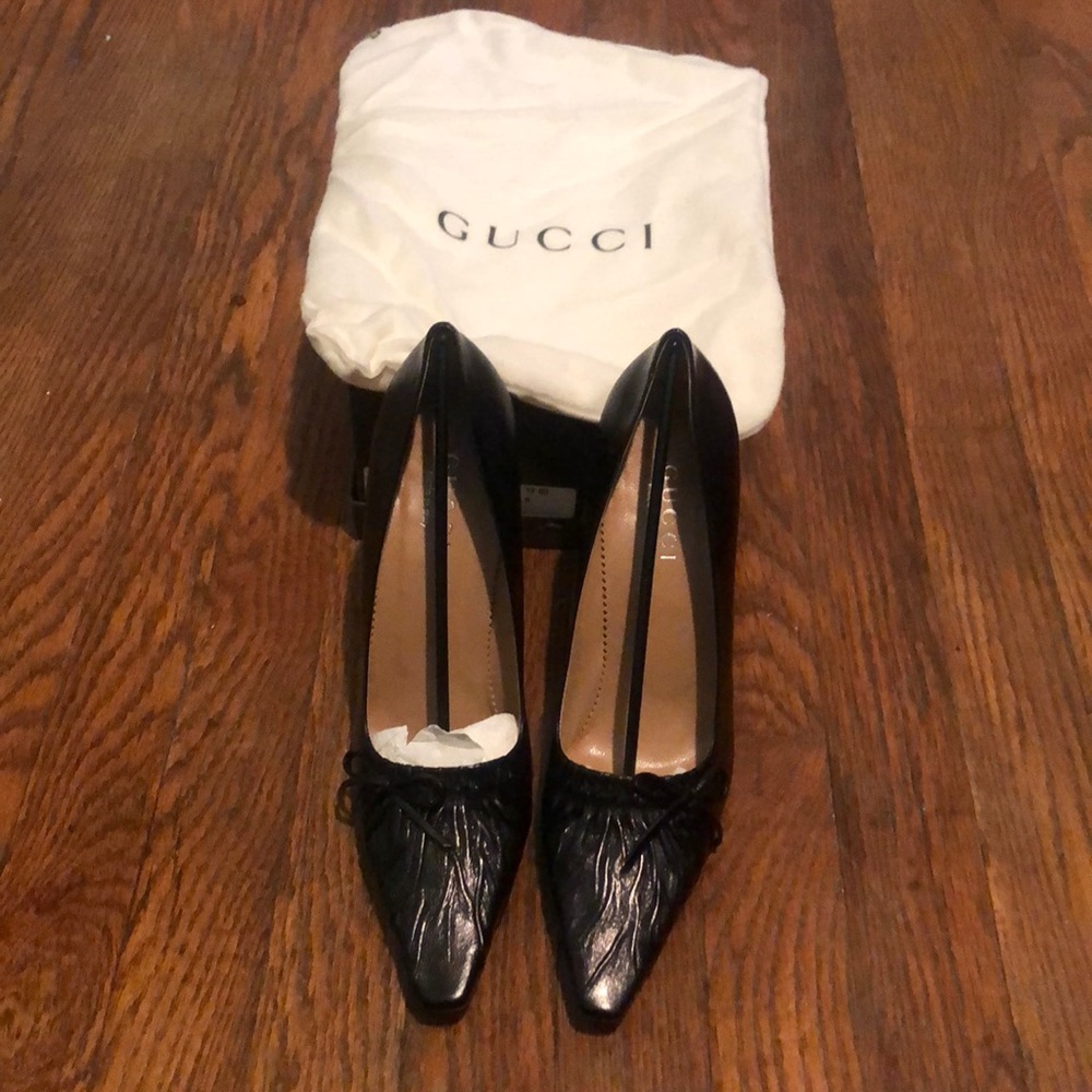 Vintage Gucci Leather Pumps